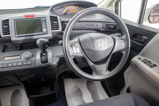 Honda Freed I с пробегом 2008 года, цена 999 000 рублей, 132000 км, компактвэн, Автокод Объявления