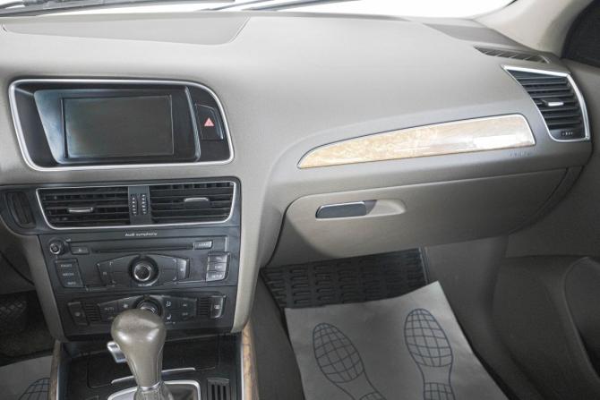 Audi Q5 I (8R) с пробегом 2009 года, цена 1 209 000 рублей, 250000 км, внедорожник, Автокод Объявления