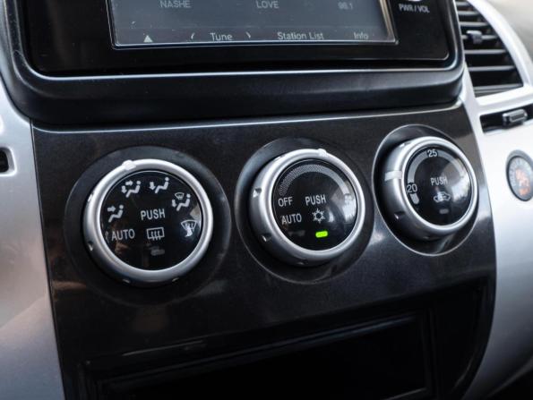 Mitsubishi Pajero Sport II Рестайлинг с пробегом 2015 года, цена 1 799 000 рублей, 200875 км, внедорожник, Автокод Объявления