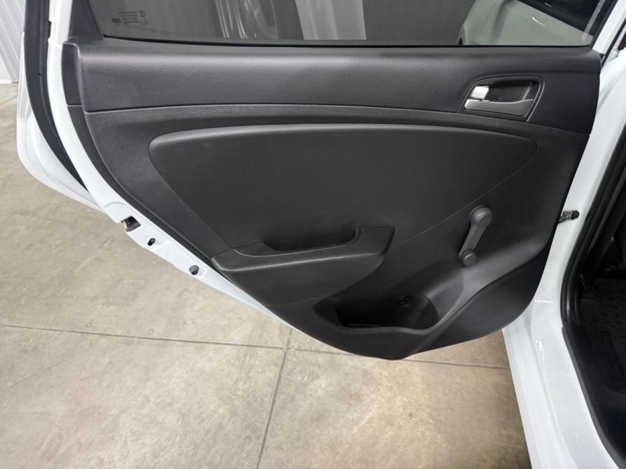 Hyundai Solaris I Рестайлинг Краснодар  - изображение 17