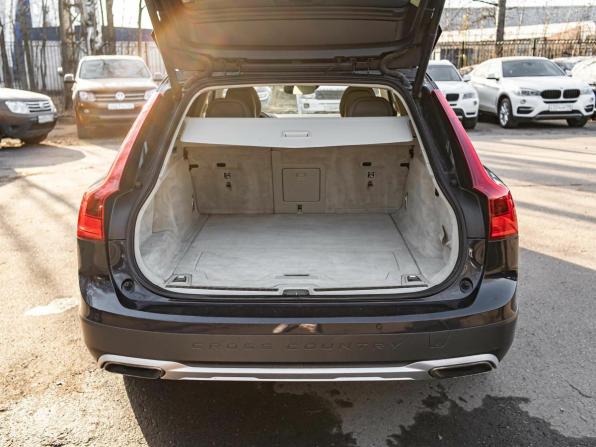 Volvo V90 Cross Country I с пробегом 2017 года, цена 2 420 000 рублей, 248591 км, универсал, Автокод Объявления