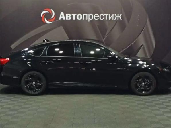 Honda Accord X с пробегом 2018 года, цена 1 820 000 рублей, 163724 км, седан, Автокод Объявления