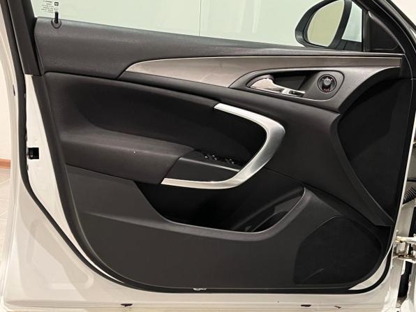 Opel Insignia I с пробегом 2013 года, цена 885 000 рублей, 114950 км, седан, Автокод Объявления