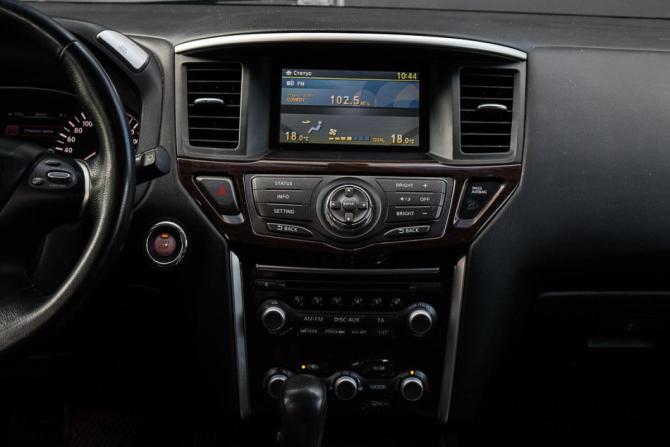 Nissan Pathfinder IV с пробегом 2016 года, цена 1 550 000 рублей, 166419 км, внедорожник, Автокод Объявления