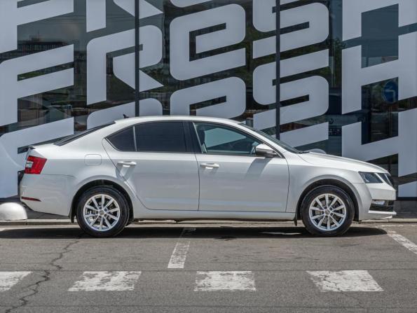 Skoda Octavia III (A7) Рестайлинг с пробегом 2020 года, цена 1 779 000 рублей, 151620 км, лифтбек, Автокод Объявления