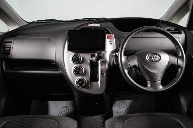 Toyota Ractis I с пробегом 2010 года, цена 829 000 рублей, 117500 км, хэтчбек, Автокод Объявления