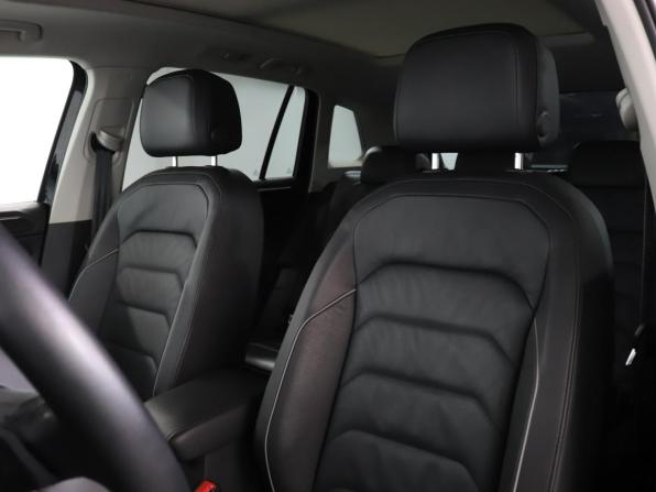 Volkswagen Tiguan II Рестайлинг с пробегом 2021 года, цена 3 679 900 рублей, 70854 км, внедорожник, Автокод Объявления