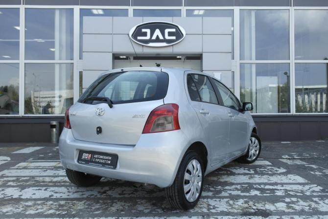 Toyota Yaris II с пробегом 2008 года, цена 485 000 рублей, 215000 км, хэтчбек, Автокод Объявления