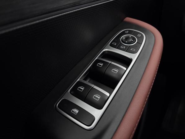 Omoda C5 I с пробегом 2022 года, цена 1 660 000 рублей, 76323 км, внедорожник, Автокод Объявления