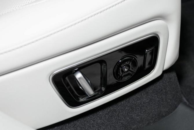 Новый Li Auto (Lixiang) L7 I Рестайлинг 2026 года, цена 10 790 000 рублей, внедорожник, Автокод Объявления