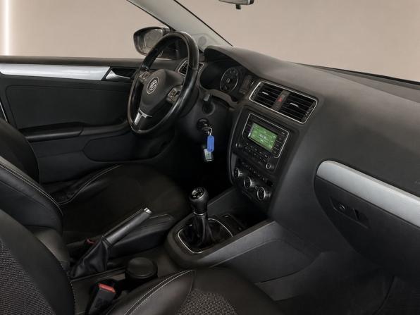 Volkswagen Jetta VI с пробегом 2013 года, цена 795 000 рублей, 267000 км, седан, Автокод Объявления