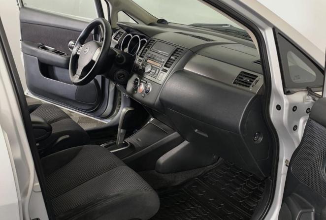Nissan Tiida I Рестайлинг с пробегом 2010 года, цена 650 000 рублей, 186989 км, хэтчбек, Автокод Объявления