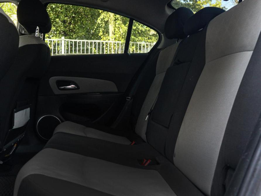 Chevrolet Cruze I Рестайлинг Москва  - изображение 8