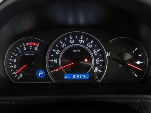 Toyota Noah III (R80) Рестайлинг с пробегом 2017 года, цена 2 370 000 рублей, 103175 км, минивэн, Автокод Объявления
