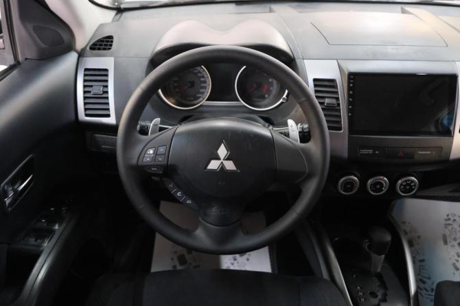 Mitsubishi Outlander II с пробегом 2007 года, цена 1 229 000 рублей, 240000 км, внедорожник, Автокод Объявления