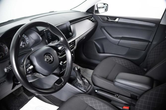 Skoda Rapid II с пробегом 2022 года, цена 2 009 000 рублей, 67626 км, лифтбек, Автокод Объявления