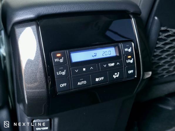 Toyota Land Cruiser Prado 150 Series Рестайлинг 3 с пробегом 2022 года, цена 7 990 000 рублей, 31690 км, внедорожник, Автокод Объявления
