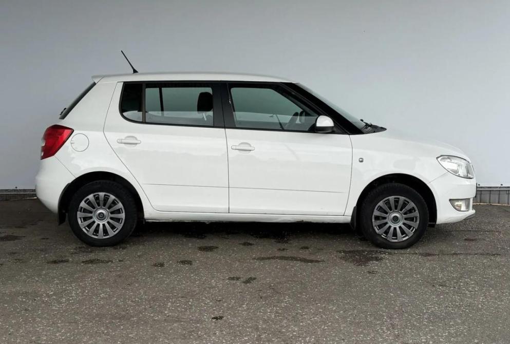 Skoda Fabia II Рестайлинг Киров  - изображение 4