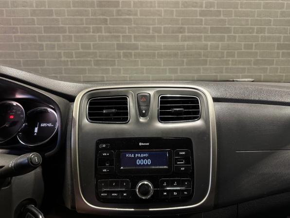 Renault Logan II Рестайлинг с пробегом 2019 года, цена 765 000 рублей, 68540 км, седан, Автокод Объявления