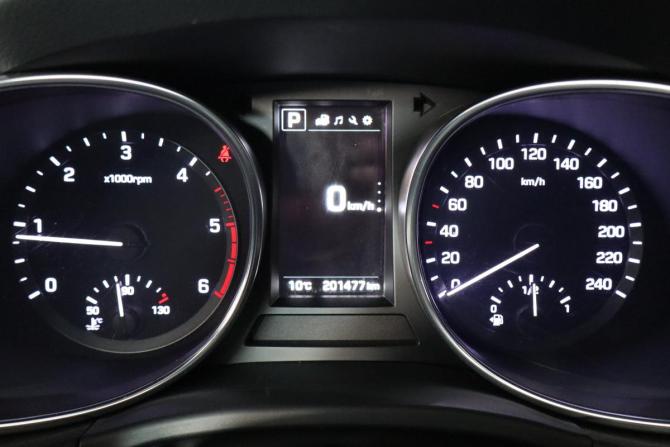 Hyundai Santa Fe III Рестайлинг с пробегом 2017 года, цена 1 999 000 рублей, 200000 км, внедорожник, Автокод Объявления