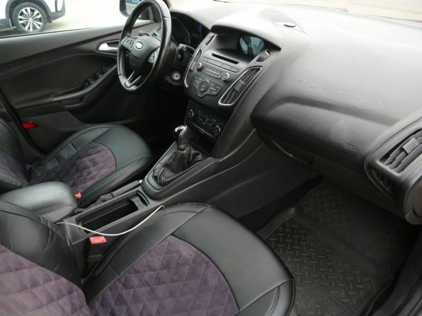 Ford Focus III Рестайлинг с пробегом 2015 года, цена 951 000 рублей, 147000 км, хэтчбек, Автокод Объявления