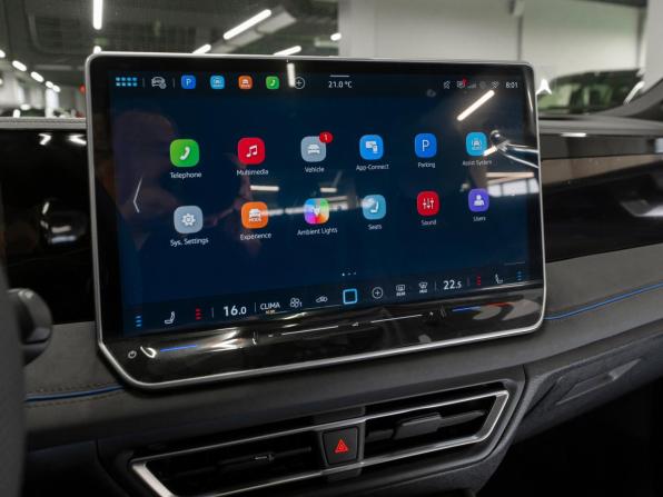 Volkswagen Tiguan III (China Market) с пробегом 2026 года, цена 4 650 000 рублей, 25 км, внедорожник, Автокод Объявления