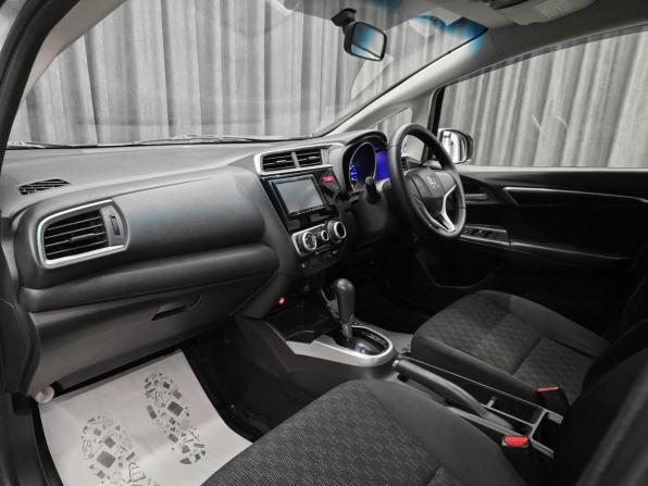 Honda Fit III с пробегом 2014 года, цена 929 000 рублей, 116000 км, хэтчбек, Автокод Объявления