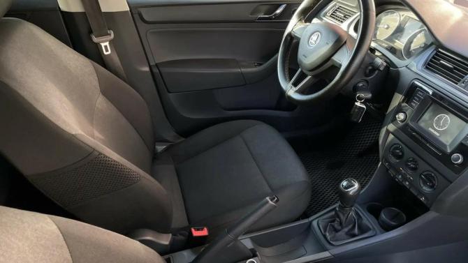 Skoda Rapid I с пробегом 2017 года, цена 907 000 рублей, 244465 км, лифтбек, Автокод Объявления