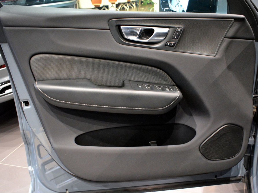 Volvo XC60 II Рестайлинг Москва  - изображение 16