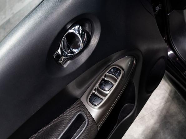 Nissan Juke I Рестайлинг с пробегом 2014 года, цена 995 000 рублей, 135418 км, внедорожник, Автокод Объявления