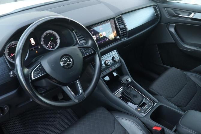 Skoda Kodiaq I с пробегом 2018 года, цена 2 657 000 рублей, 142902 км, внедорожник, Автокод Объявления