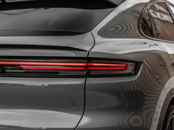 Новый Porsche Cayenne III Рестайлинг 2024 года, цена 27 304 400 рублей, внедорожник, Автокод Объявления