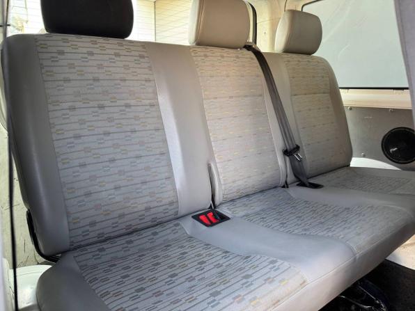 Volkswagen Transporter T5 Рестайлинг с пробегом 2013 года, цена 1 525 000 рублей, 327259 км, минивэн, Автокод Объявления