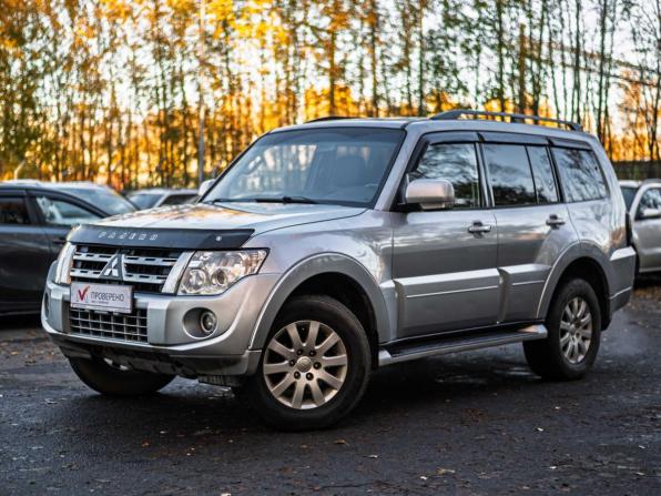 Mitsubishi Pajero IV Рестайлинг 1 с пробегом 2013 года, цена 1 750 000 рублей, 257790 км, внедорожник, Автокод Объявления