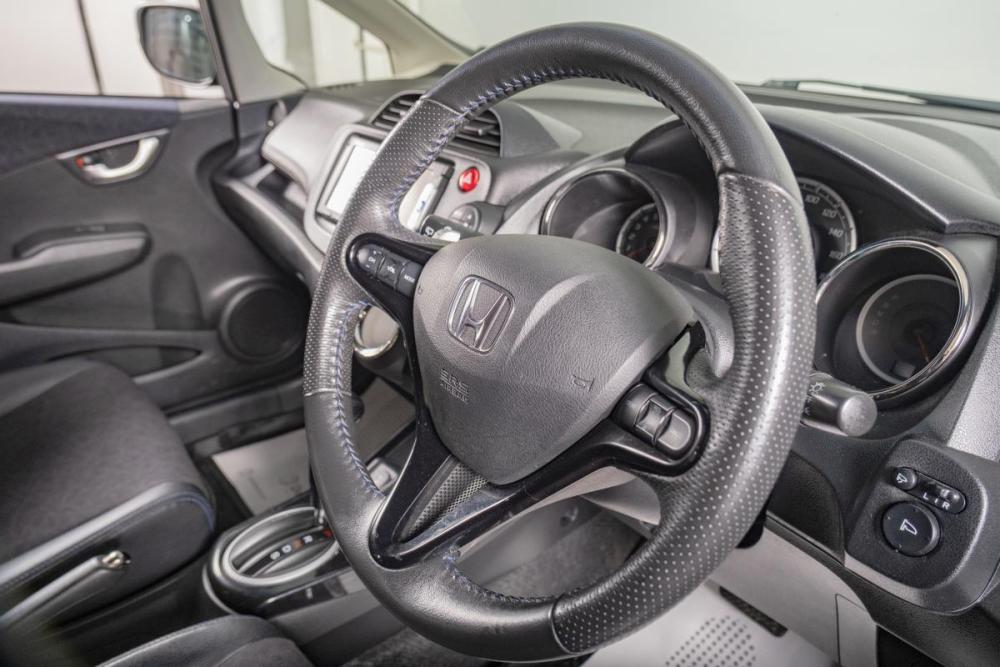 Honda Fit Shuttle I Рестайлинг Томск  - изображение 12