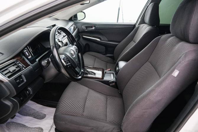 Toyota Camry VII (XV50) Рестайлинг с пробегом 2016 года, цена 1 849 000 рублей, 170000 км, седан, Автокод Объявления
