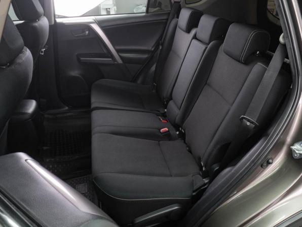 Toyota RAV4 IV (XA40) Рестайлинг с пробегом 2017 года, цена 2 299 000 рублей, 177669 км, внедорожник, Автокод Объявления