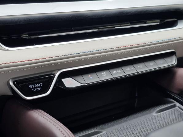 Geely Monjaro I с пробегом 2023 года, цена 3 400 000 рублей, 57005 км, внедорожник, Автокод Объявления