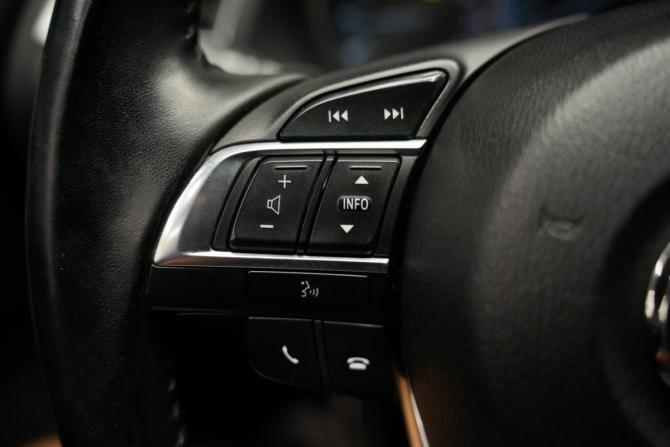 Mazda 6 III (GJ) Рестайлинг с пробегом 2016 года, цена 2 120 000 рублей, 167000 км, седан, Автокод Объявления