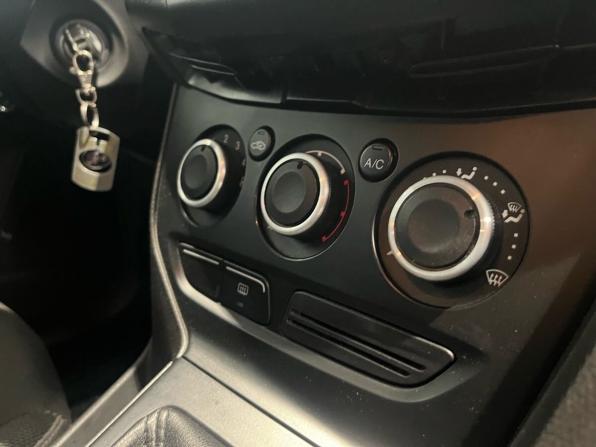 Ford Focus III с пробегом 2013 года, цена 529 000 рублей, 250000 км, седан, Автокод Объявления