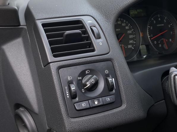 Volvo S40 II Рестайлинг с пробегом 2008 года, цена 699 000 рублей, 202480 км, седан, Автокод Объявления