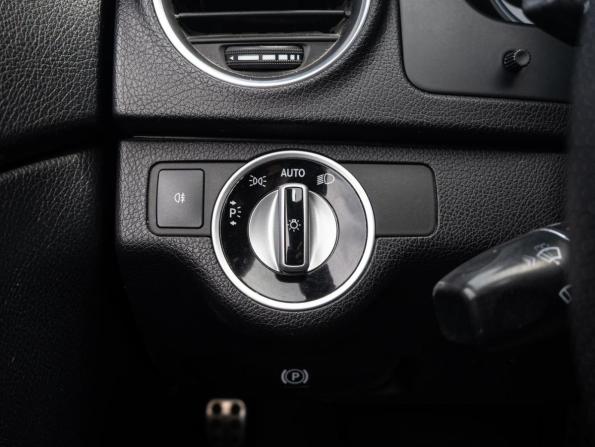 Mercedes-Benz C-Класс III (W204) Рестайлинг с пробегом 2012 года, цена 1 235 000 рублей, 188521 км, купе, Автокод Объявления