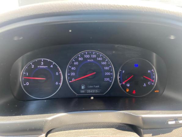 Hyundai Santa Fe II Рестайлинг с пробегом 2011 года, цена 990 000 рублей, 254000 км, внедорожник, Автокод Объявления