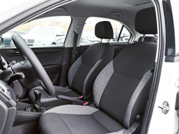 Skoda Rapid II с пробегом 2020 года, цена 980 000 рублей, 200518 км, лифтбек, Автокод Объявления