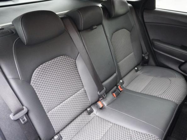 Kia Ceed III Рестайлинг с пробегом 2022 года, цена 2 379 000 рублей, 58254 км, универсал, Автокод Объявления