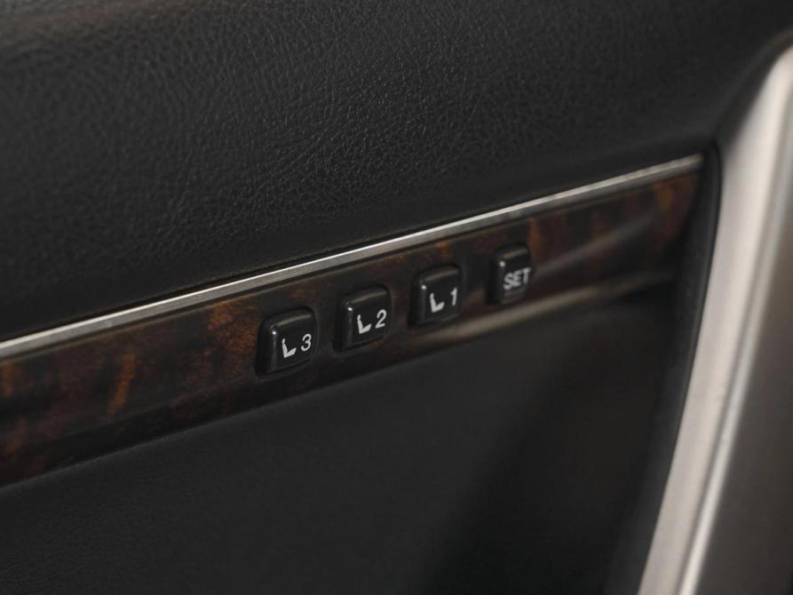 Toyota Land Cruiser 200 Series Рестайлинг 1 Москва  - изображение 14