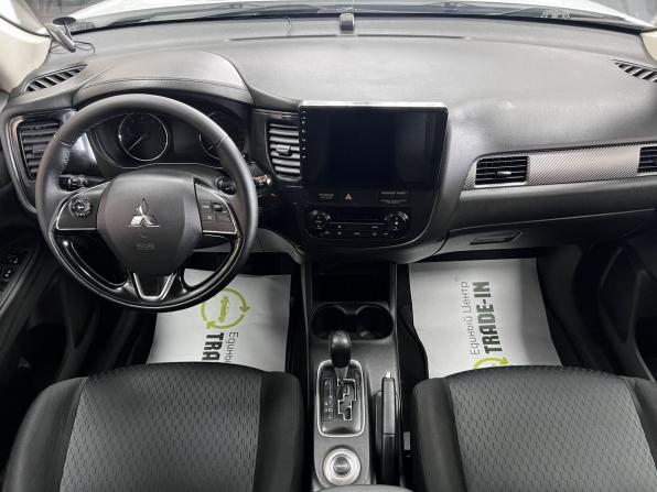 Mitsubishi Outlander III Рестайлинг 2 с пробегом 2015 года, цена 1 695 000 рублей, 180327 км, внедорожник, Автокод Объявления