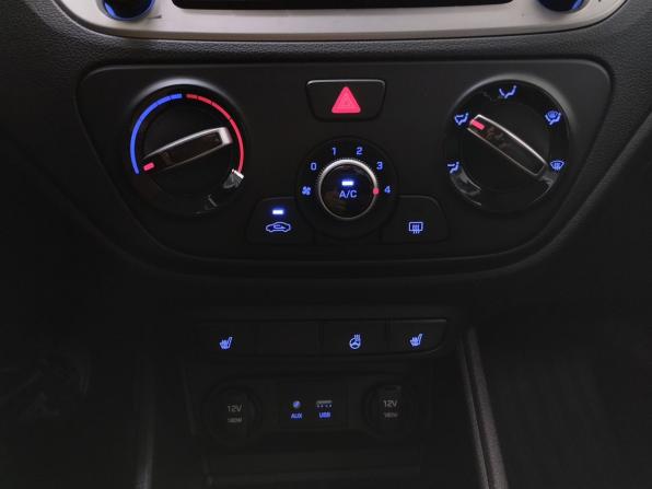 Hyundai Solaris II с пробегом 2017 года, цена 1 050 000 рублей, 173533 км, седан, Автокод Объявления