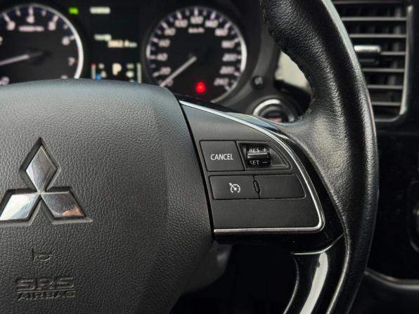 Mitsubishi Outlander III Рестайлинг 2 с пробегом 2015 года, цена 1 890 000 рублей, 151170 км, внедорожник, Автокод Объявления