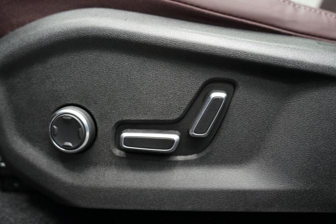 Geely Monjaro I с пробегом 2023 года, цена 3 114 000 рублей, 100246 км, внедорожник, Автокод Объявления